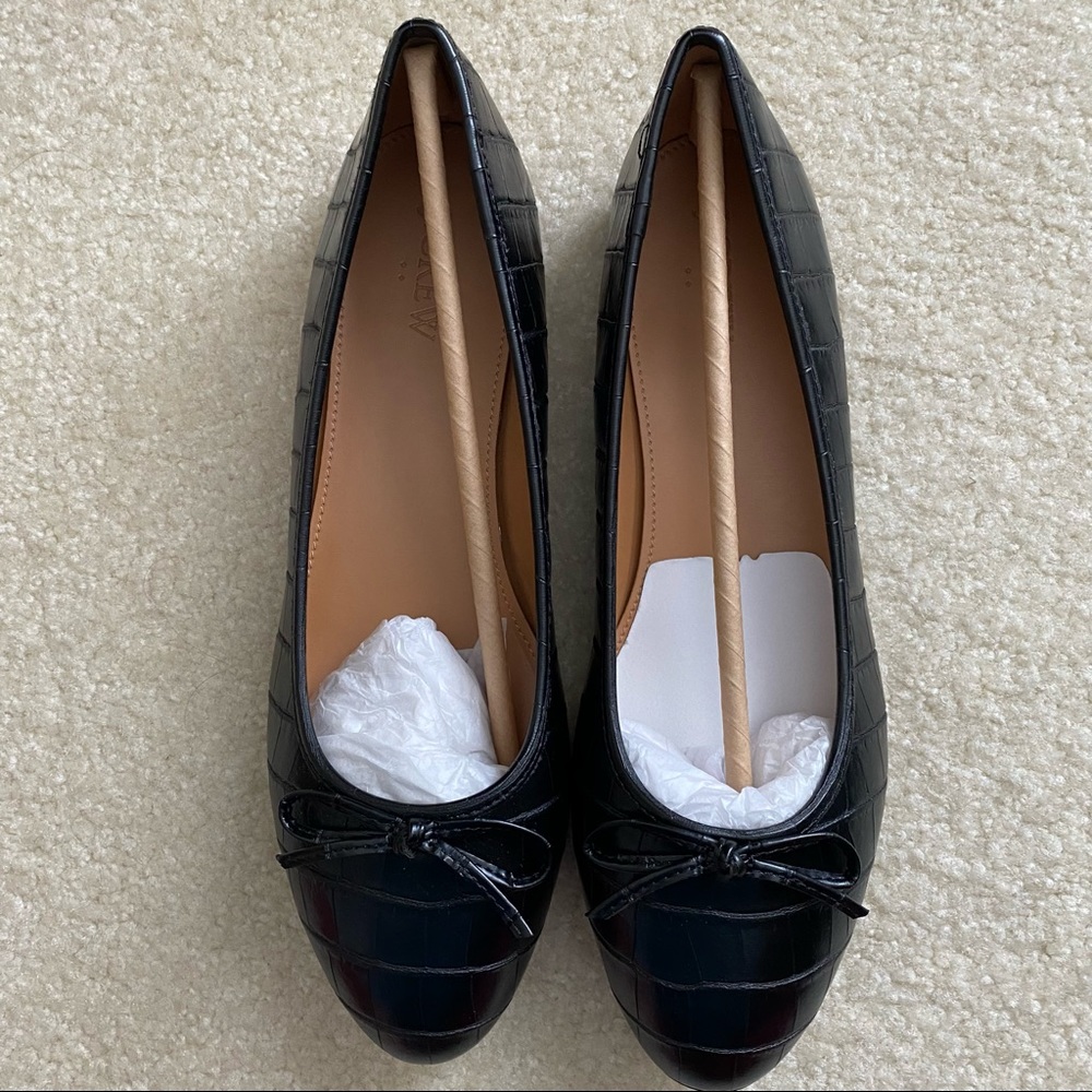 J. CREW | Croc embossed black pointed toe ballet flats | Size 9